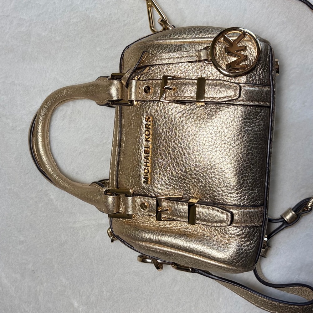 MK Michael Kors Metallic Gold‎ Mini Bag - Picture 2 of 7